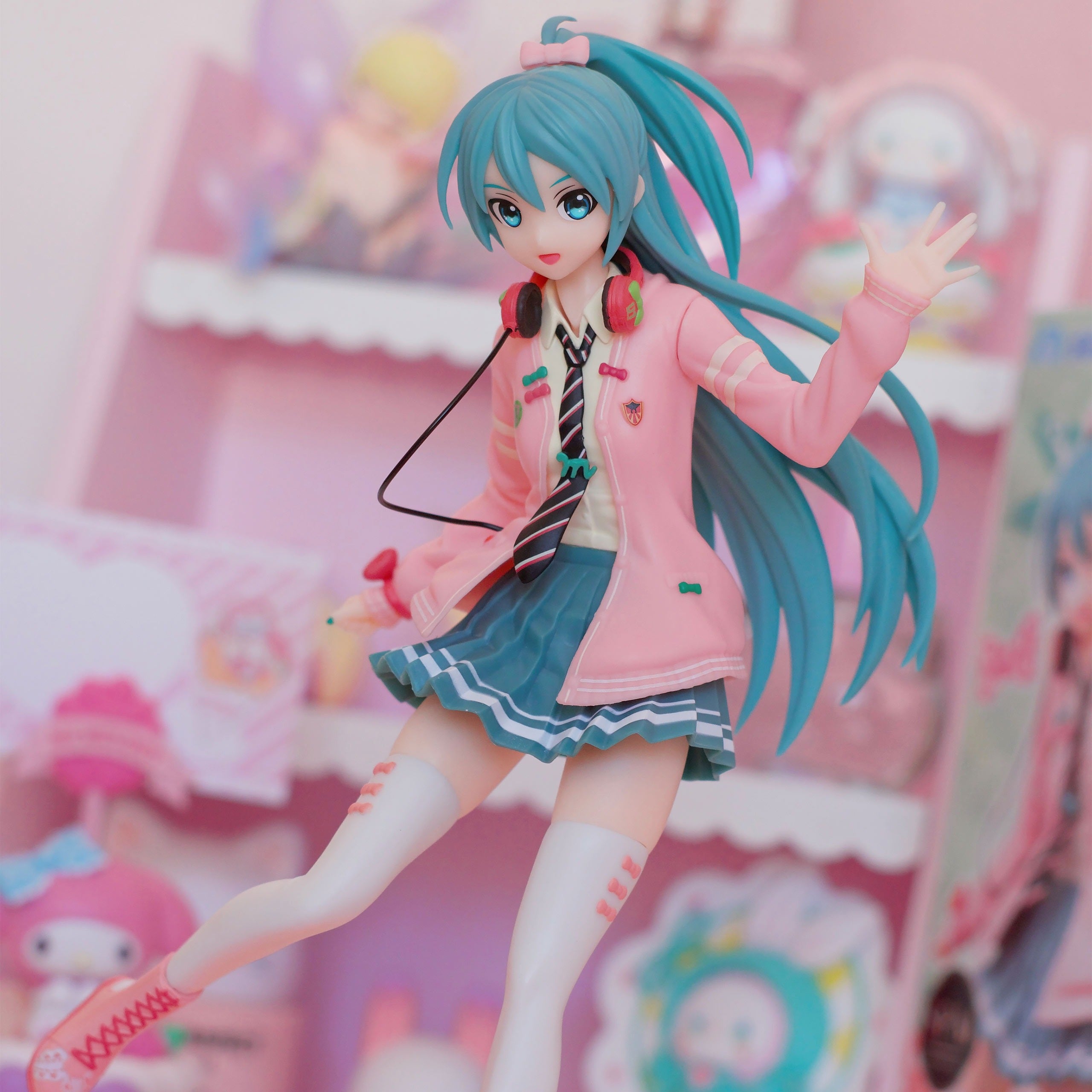 Hatsune Miku Project DIVA Arcade Future Tone Hatsune Miku SPM Figure Ribbon Girl Ver 24cm Model Toy Figure Hatsune Miku Project DIVA Arcade Future Tone Hatsune Miku SPM Figure Ribbon Girl Ver 24cm Model Toy Figure